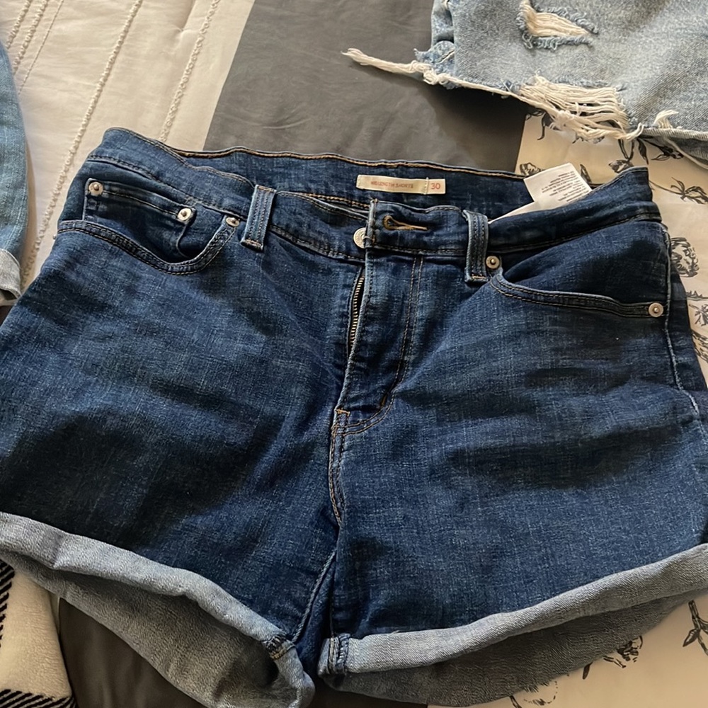 Lot of 4 pairs of denim shorts. - Picture 4 of 9